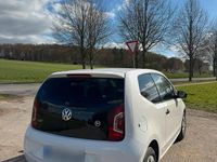 Gebraucht VW up! 60 PS (44 kW) 2016 Weiß Kleinwagen