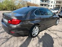 Gebraucht BMW 520 185 PS (136 kW) 2012 Braun Limousine
