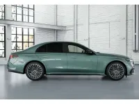 Gebraucht Mercedes E220 AMG line 197 PS (144 kW) 2026 Metalliclack verdesilber Limousine