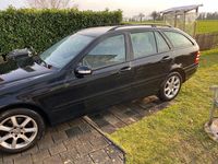 Second-hand Mercedes C180 143 CP (105 kW) 2006 Negru Break