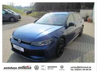 Gebraucht VW Passat R-line 150 PS (110 kW) 2025 Blau Kombi