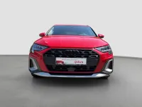 Gebraucht Audi A3 Ambiente 150 PS (110 kW) 2025 Rot Limousine