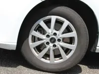 Gebraucht Ford Tourneo Titanium 114 PS (83 kW) 2023 Weiß Van / Kleinbus
