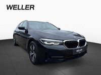 Gebraucht BMW 520 Comfort Edition 190 PS (139 kW) 2023 Black sapphire (schwarz) Kombi