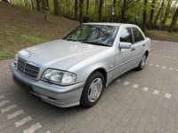 Gebraucht Mercedes C200 136 PS (100 kW) 2000 Silber Limousine