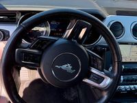 Second-hand Ford Mustang 421 CP (309 kW) 2018 Roșu Cabrio