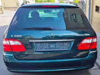 Gebraucht Mercedes E200 163 PS (119 kW) 2005 Grün Kombi