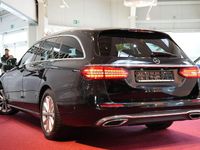 Gebraucht Mercedes E220 200 PS (147 kW) 2022 Schwarz Limousine