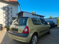 Gebraucht Renault Clio II 75 PS (55 kW) 2003 Grün Kleinwagen