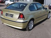 Gebraucht BMW 318 Advantage 143 PS (105 kW) 2003 Pistaziengruen metallic Coupé