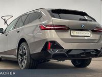 Neu BMW 530e Performance 190 PS (139 kW) 2026 Grau Kombi