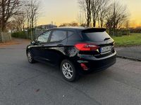 Gebraucht Ford Fiesta Cool & Connect 86 PS (63 kW) 2019 Schwarz Limousine