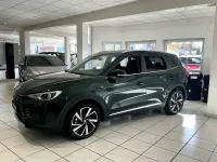 Neu MG ZS Luxury 197 PS (144 kW) 2025 Schwarz Limousine