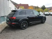 Używany Audi Q7 Competition 286 KM (210 kW) 2021 Czarny SUV