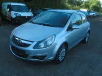 Usado Opel Corsa 80 HP (58 kW) 2008 Prateado Citadino