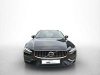 Gebraucht Volvo V60 Core 253 PS (186 kW) 2023 Schwarz Kombi