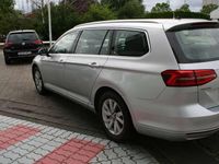 Gebraucht VW Passat Comfortline 120 PS (88 kW) 2016 Reflexsilber metallic Kombi