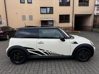 Usata Mini Cooper 120 CV (88 kW) 2009 Bianco Utilitaria