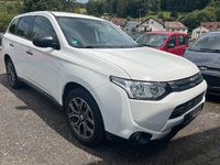 Gebraucht Mitsubishi Outlander Inform 150 PS (110 kW) 2015 Weiß SUV