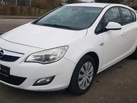 Gebraucht Opel Astra Cosmo 110 PS (80 kW) 2010 Weiß Limousine