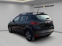 Neu Dacia Sandero Expression 91 PS (66 kW) 2025 Oxidgrün Limousine