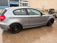 Gebraucht BMW 118 143 PS (105 kW) 2011 Grau Kleinwagen