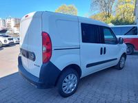 Gebraucht Opel Combo 95 PS (69 kW) 2016 Weiß Van / Kleinbus