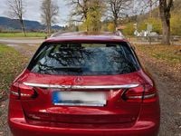 Gebraucht Mercedes C200 Avantgarde 184 PS (135 kW) 2020 Rot Kombi