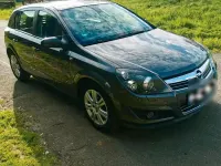 Usata Opel Astra 100 CV (73 kW) 2009 Argento Utilitaria