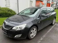 Gebraucht Opel Astra Innovation 165 PS (121 kW) 2011 Schwarz Kombi