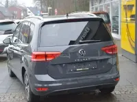 Gebraucht VW Touran Move 150 PS (110 kW) 2024 Grau Van / Kleinbus