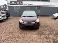 Gebraucht Hyundai i10 Edition 69 PS (50 kW) 2013 Violet Kleinwagen