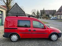 Usado Opel Combo 101 CV (74 kW) 2010 Rojo Monovolumen