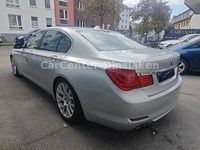 Gebraucht BMW 730 Performance 245 PS (180 kW) 2010 Silber Limousine