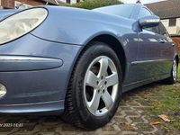 Gebraucht Mercedes E240 177 PS (130 kW) 2003 Blau Limousine