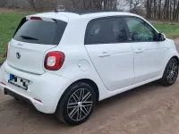 Używany Smart ForFour Brabus 90 KM (66 kW) 2019 Biały Hatchback