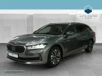 Neu Skoda Superb Selection 150 PS (110 kW) 2025 Grau Kombi