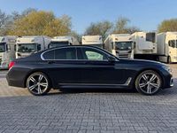 Gebraucht BMW 750 M Sport 449 PS (330 kW) 2018 Blau Limousine