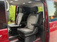 Gebraucht VW Multivan Highline 199 PS (146 kW) 2020 Rot Van