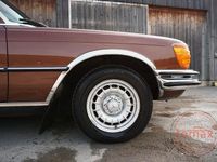 Gebraucht Mercedes E280 177 PS (130 kW) 1977 Braun Limousine