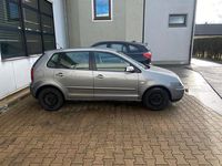 Gebraucht VW Polo Cricket 64 PS (47 kW) 2004 Grau Kleinwagen