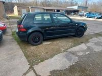 Gebraucht VW Golf IV 75 PS (55 kW) 2002 Schwarz Kleinwagen