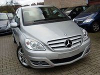 Gebraucht Mercedes B160 95 PS (69 kW) 2010 Silber Van / Kleinbus