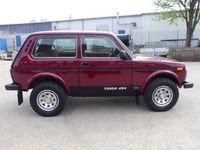 Gebraucht Lada Taiga 83 PS (61 kW) 2018 Rot SUV