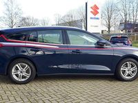 Gebraucht Ford Focus Cool & Connect 125 PS (91 kW) 2019 Blau Limousine