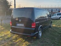 Second-hand VW Caravelle 180 CP (132 kW) 2011 Negru Van