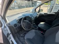 Gebraucht Ford Transit 101 PS (74 kW) 2019 Weiß Van / Kleinbus