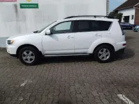 Gebraucht Mitsubishi Outlander Invite 147 PS (108 kW) 2012 Weiß SUV