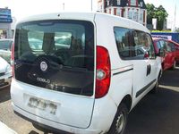 Gebraucht Fiat Doblò 90 PS (66 kW) 2012 Weiß Van / Kleinbus
