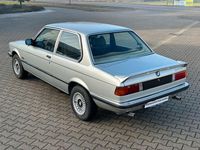 Gebraucht BMW 323 143 PS (105 kW) 1981 Silber Limousine